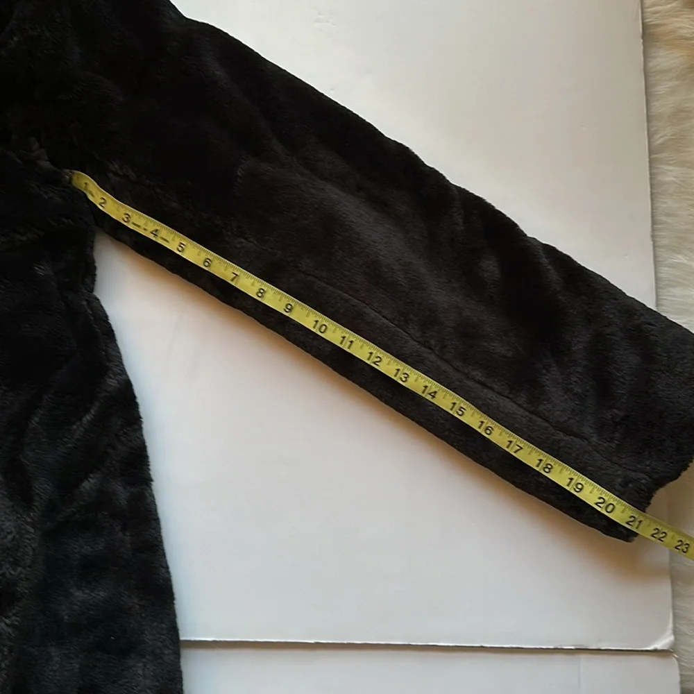 Luxurious Black Faux Fur Coat - Picture 16 of 17